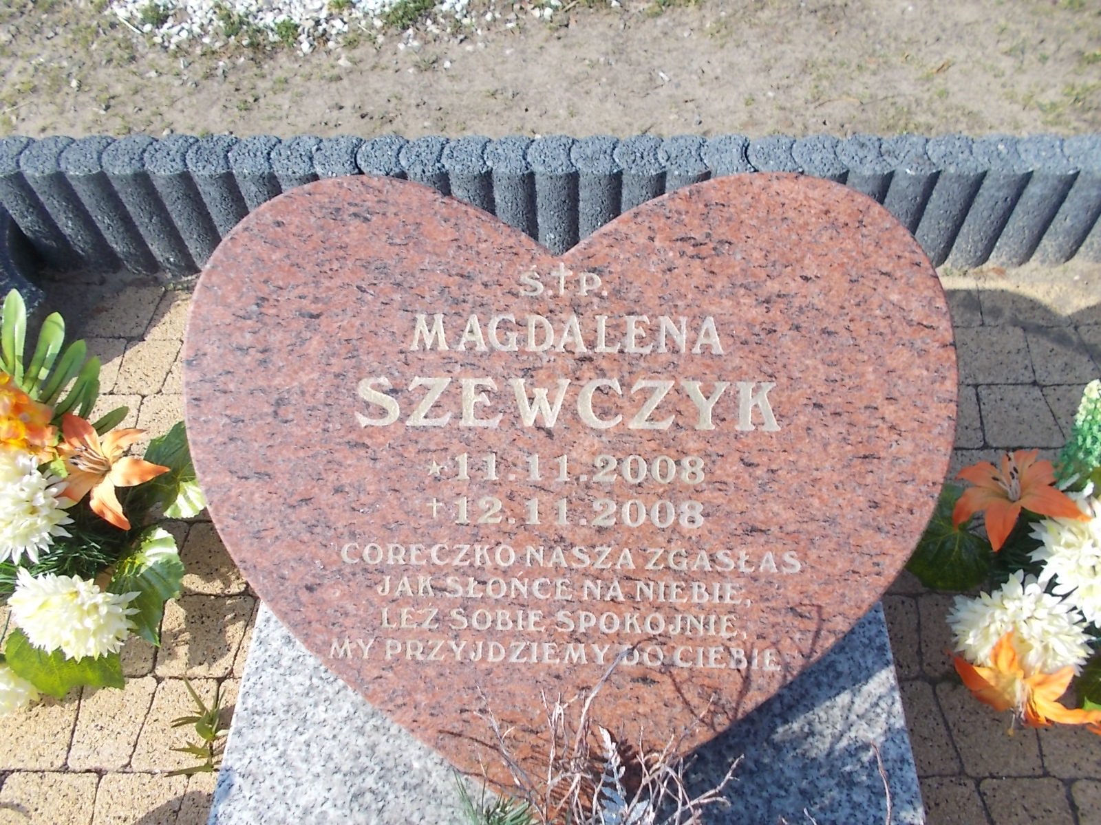 Magdalena Szewczyk 2008 Prabuty - Grobonet - Wyszukiwarka osób pochowanych
