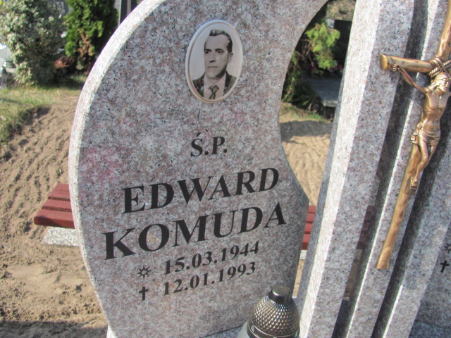 Edward Wojciech Komuda 1944 Prabuty - Grobonet - Wyszukiwarka osób pochowanych